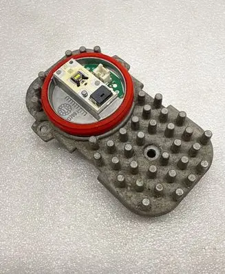 BMW 6 F12 F13 LED ballast control module 1305715084