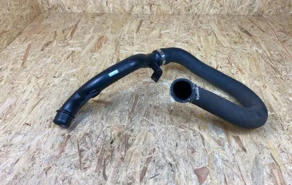 Peugeot 3008 II Intercooler hose/pipe 9675873480B