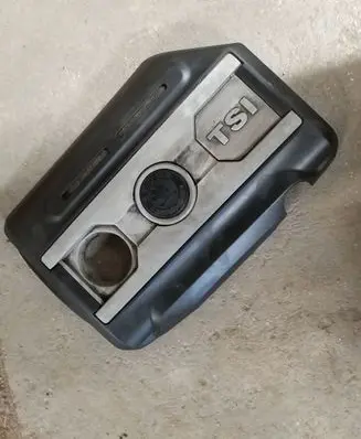 Skoda Yeti (5L) Engine cover (trim) CDA