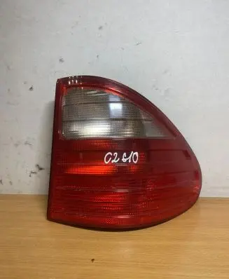 Mercedes-Benz E W210 Rear/tail lights A2108202264 C2610