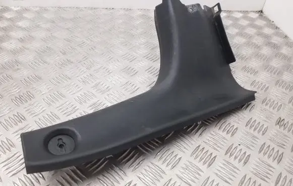 Skoda Octavia Mk2 (1Z) (D) pillar trim (bottom) 1Z9868226