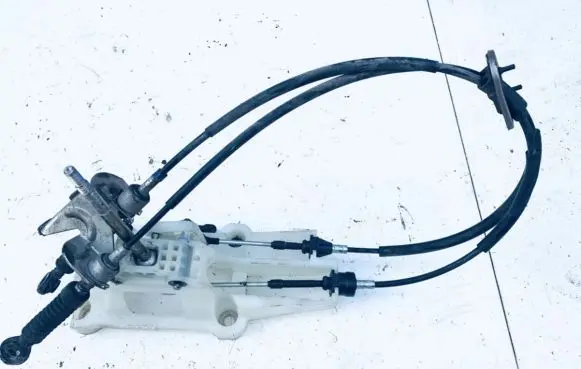 Mitsubishi Lancer X Gear shifter/selector