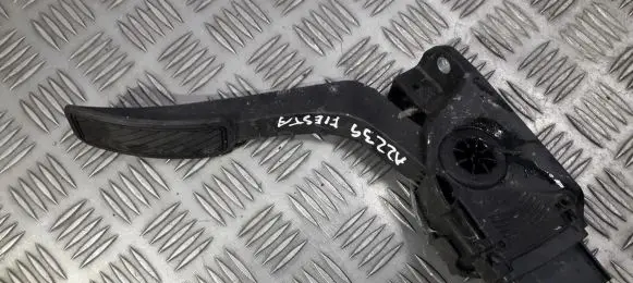 Ford Fiesta Accelerator throttle pedal 8V219F836AB 8V21-9F836-AB
