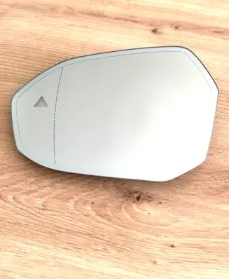 BMW 5 G60 G61 Wing mirror glass 6004859