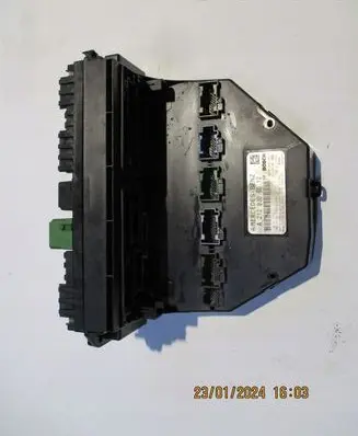 Peugeot Partner III Fuse box set 2129006012