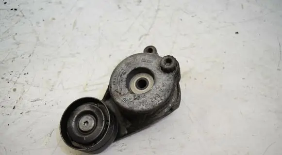 Mercedes-Benz E W212 Alternator belt tensioner A6422001370