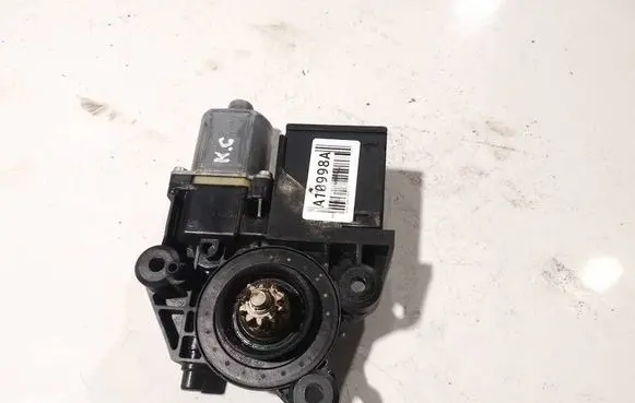 Renault Scenic III - Grand scenic III Rear door window regulator motor 827310004R