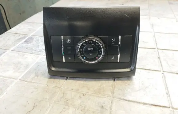 Mercedes-Benz R AMG W251 Climate control unit A1648700189
