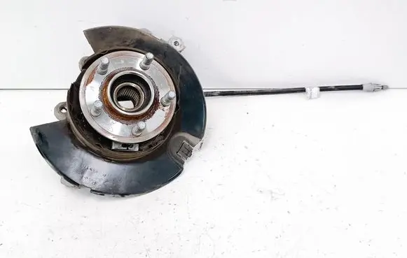Dodge Challenger Rear wheel hub