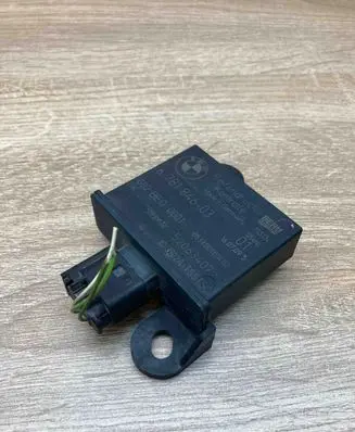 BMW 7 F01 F02 F03 F04 Tire pressure control unit 6781846 52063407 WITHPLUG