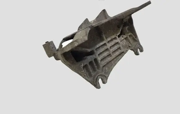 Renault Megane III Engine mount bracket