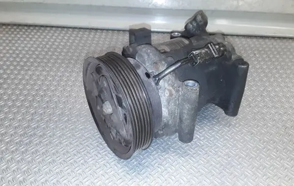 Nissan Tiida C11 Air conditioning (A/C) compressor (pump) 8200651251