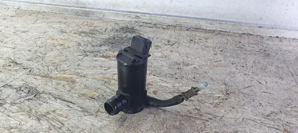 Volvo XC90 Windscreen/windshield washer pump 9169611