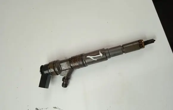 Fuel injector