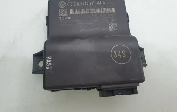 Audi A4 S4 B8 8K Gateway control module 8T0907468G