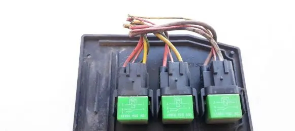 Citroen Xsara Picasso Fuse box set 1830913016