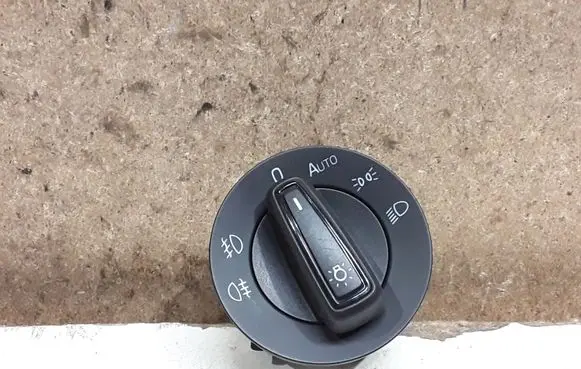Skoda Octavia Mk3 (5E) Light switch 5E0941431D