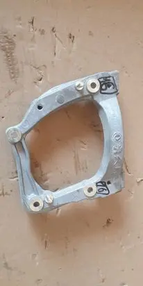 Peugeot 208 II A/C compressor mount bracket 9826641380