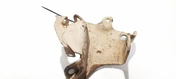 Renault Megane II Bracket in trunk/boot 