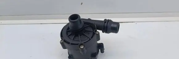 BMW 5 G30 G31 Electric auxiliary coolant/water pump 0392024061 863795203 081432V