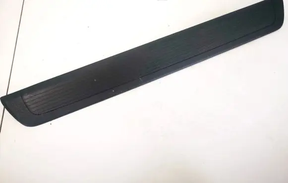 Honda FR-V Rear sill trim cover 84202-sjd-0030