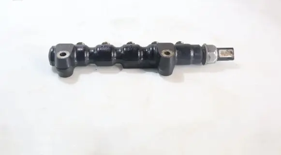 Ford C-MAX I Fuel main line pipe