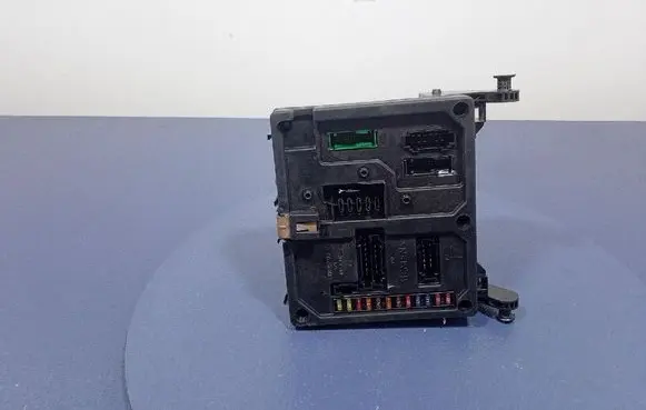 Volkswagen Sharan Fuse box set 7M3962258S