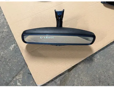 Suzuki SX4 S-Cross Rear view mirror (interior)