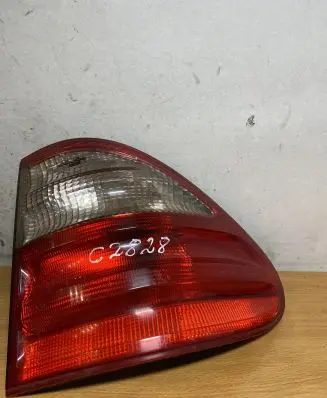 Mercedes-Benz E W210 Rear/tail lights A2108205464 C2828