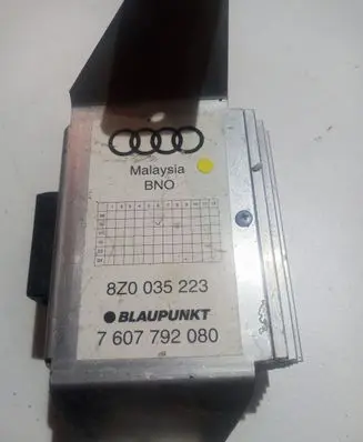 Audi A2 Sound amplifier 8Z0035223 7607792080