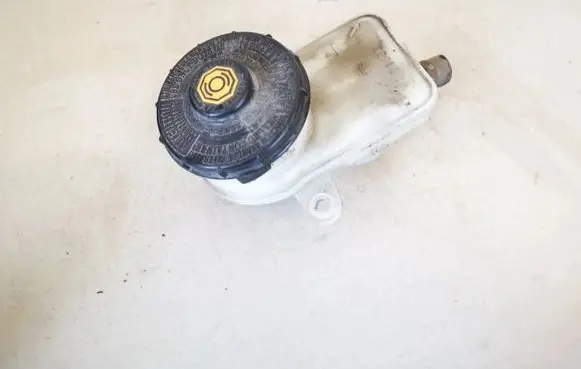 Honda CR-V Brake fluid reservoir 0204255770