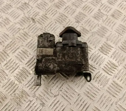 BMW 5 E60 E61 Power steering pump 7652974