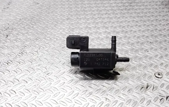 BMW 5 E60 E61 Turbo solenoid valve 1742712 72234100