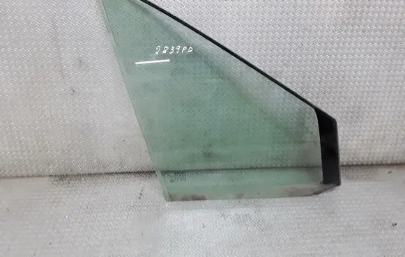 Renault Scenic II - Grand scenic II Front door vent window glass four-door 