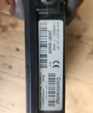 Renault Master III Comfort/convenience module 284B13640R S180098201D