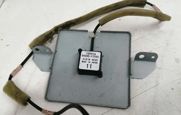 Toyota Prius (XW20) Aerial GPS antenna 8686047060 4E20