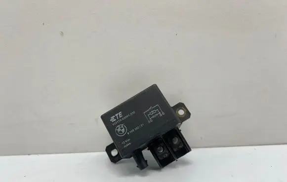 Coolant fan relay