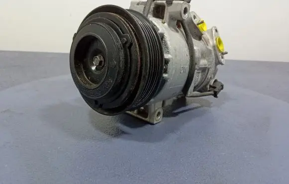 KIA Rio Air conditioning (A/C) compressor (pump) 1E59E-37000