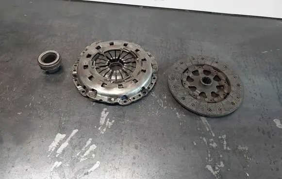 BMW 3 E46 Clutch set kit 21217523619