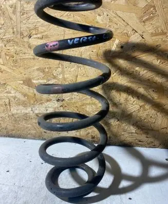 Toyota Verso Rear coil spring