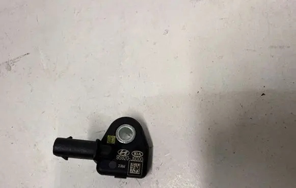 Hyundai Kona I Airbag deployment crash/impact sensor 95920J9000