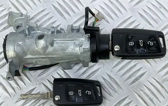 Volkswagen Golf VII Ignition lock 1K0905851B 5Q0905865 5G0959752