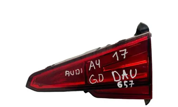 Audi A4 S4 B9 Tailgate rear/tail lights 8W5945076 2SK012248