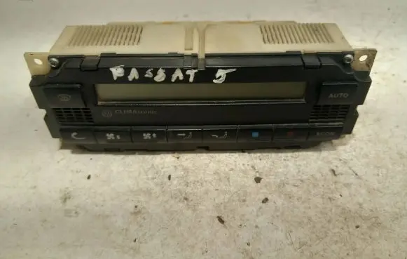 Volkswagen PASSAT B5 Climate control unit