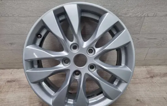 R16 alloy rim