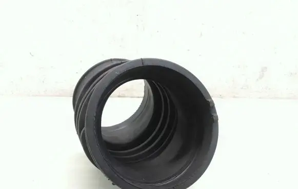 Audi A8 S8 D2 4D Air intake duct part 077129627A