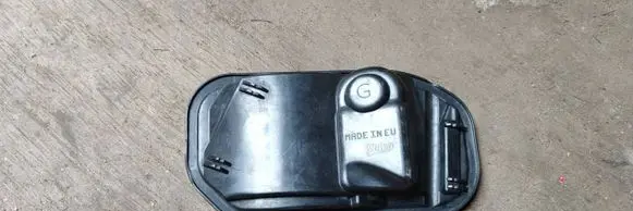 Volvo XC60 Headlight/headlamp dust cover 89075541