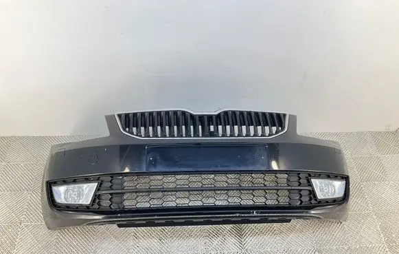 Skoda Octavia Mk3 (5E) Front bumper 5E0807221