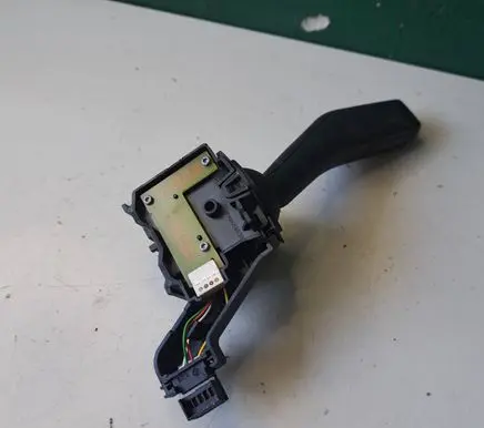 Skoda Octavia Mk2 (1Z) Indicator stalk 1K0953513 01103500 10350070385903