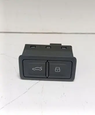 Audi A5 8T 8F Tailgate/boot open switch button 4G0959831D 10118901